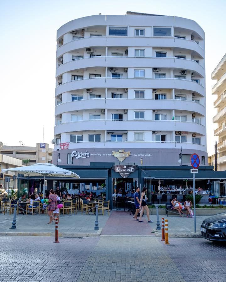 Lazuli Sea View Beachfront Ap 43 Ларнака Экстерьер фото